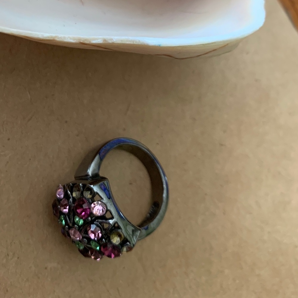 Ring - Picture 2 of 4